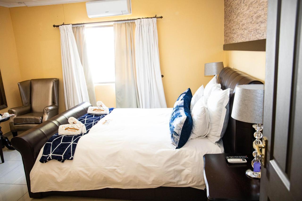 A-Z Boutique Guesthouse ウィントフーク エクステリア 写真